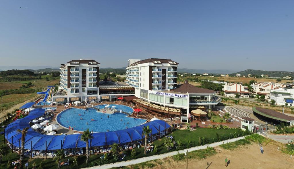Bazén v ubytování Cenger Beach Resort Spa - All Inclusive nebo v jeho okolí