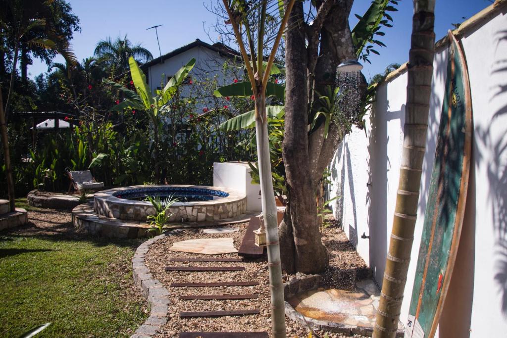 Um jardim em Planeta Banana Paraty