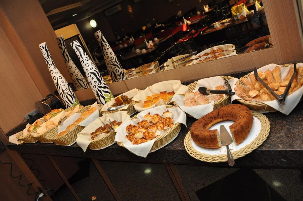  Crystal Plaza Hotel
