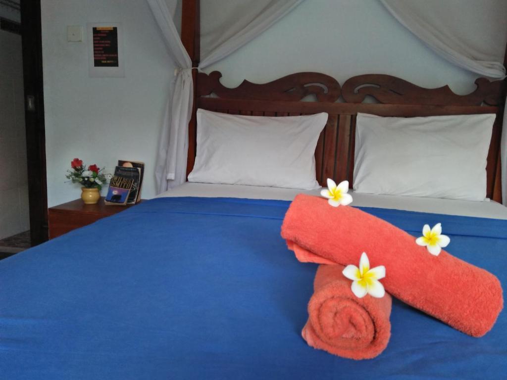 Tira Amed Homestay - Queen Room With Garden View