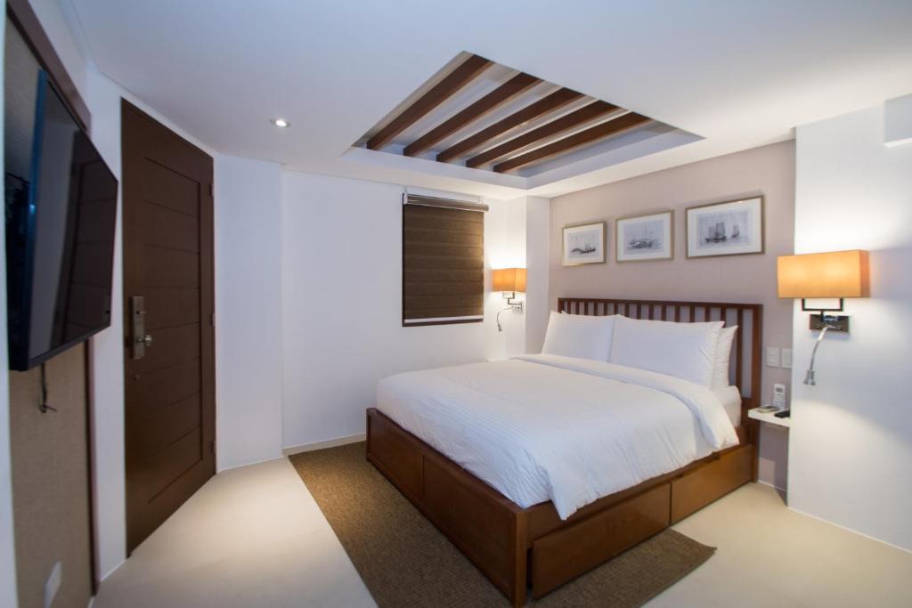 Signature Boracay Blue - Suite Room Com Poolview