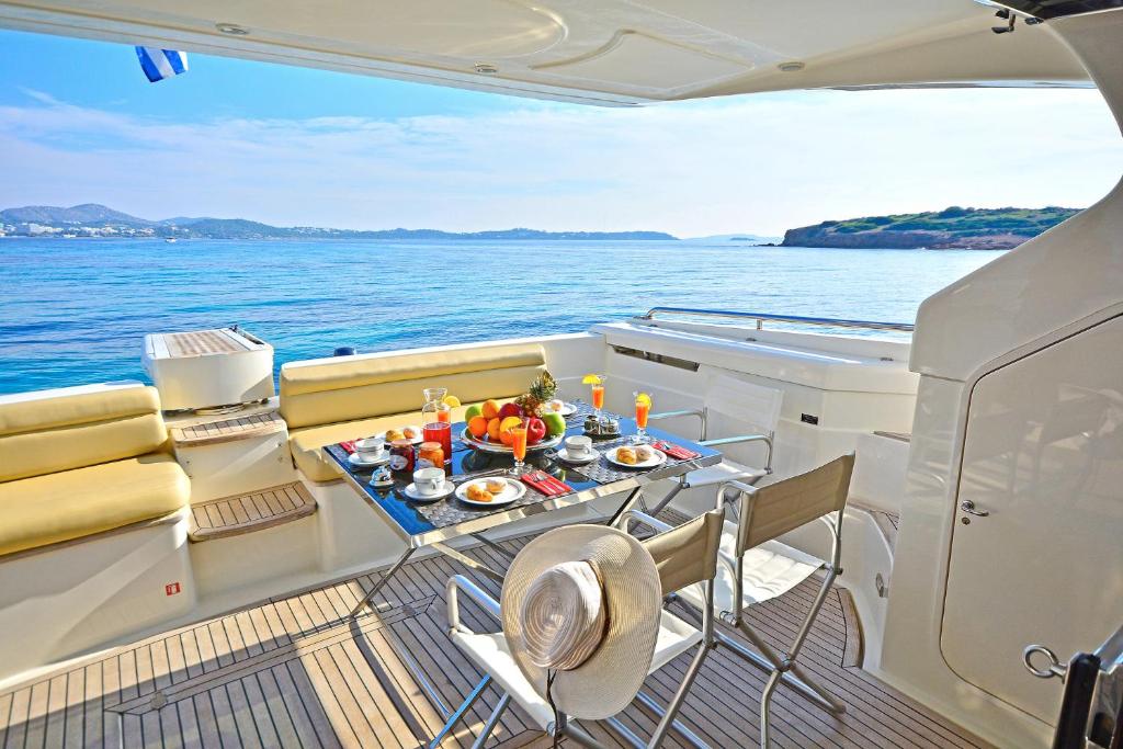 Gallery image of Astypalea VIP Yachting in Astypalaia