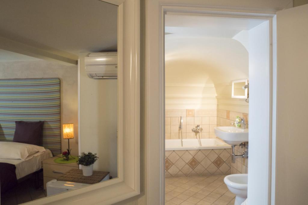Kúpeľňa v ubytovaní RossoCorallo B&B