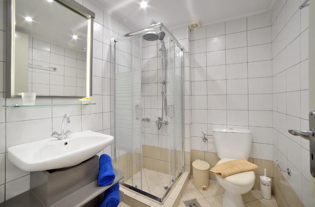 Koupelna v ubytování Mythos- Platanias- Hotel -Apts