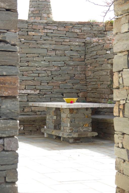 Fotografia z galérie ubytovania Bioclimatic stone built villa v destinácii Kastrianí