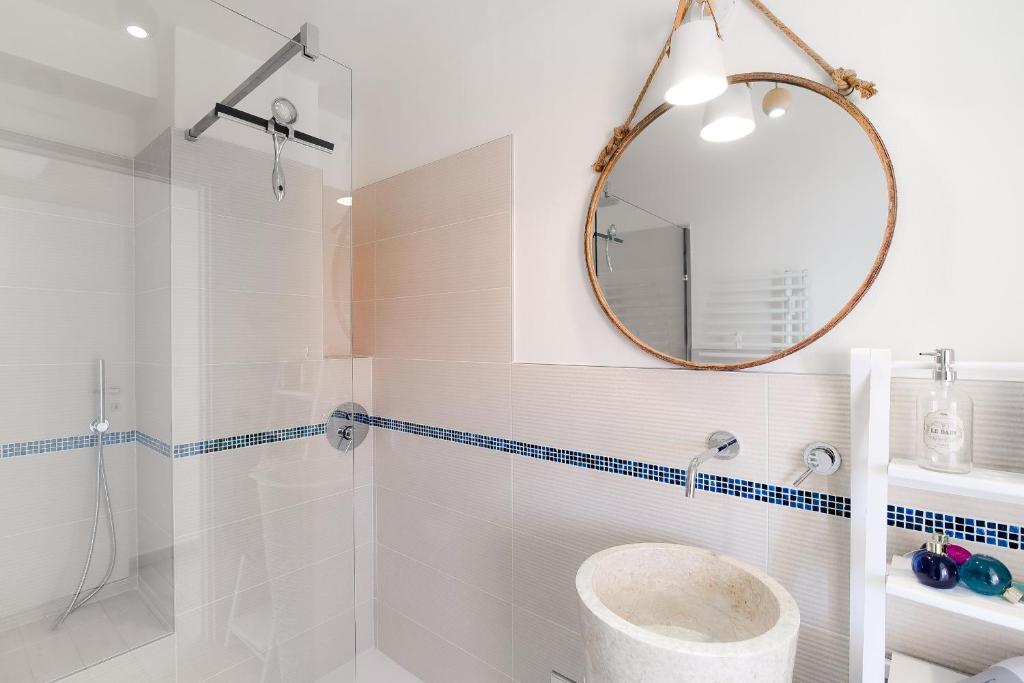 Koupelna v ubytování Ül Laghèe Blevio Apartments