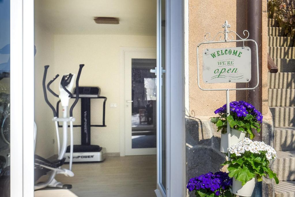 Fitness centrum a/nebo fitness zařízení v ubytování Ül Laghèe Blevio Apartments