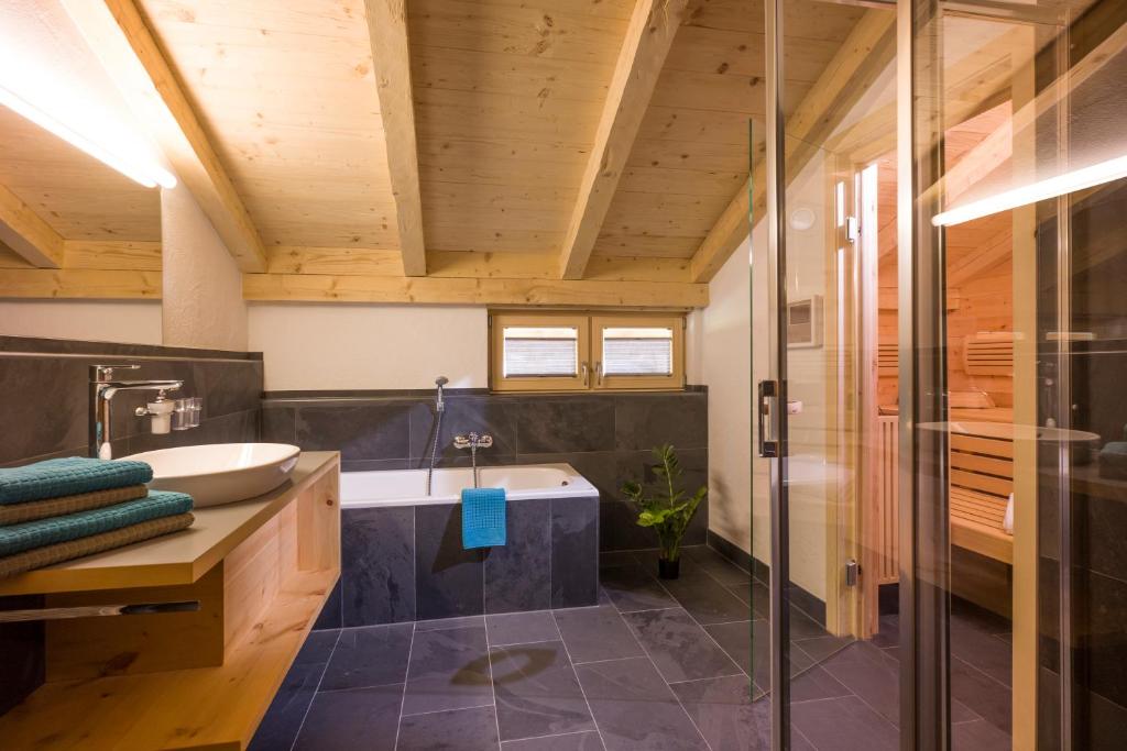 Refugium Dolomiten & Chalet - 13