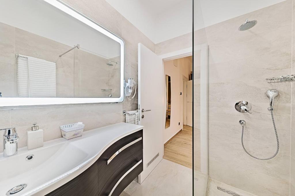 INFINITY CENTAR Zagreb - 18