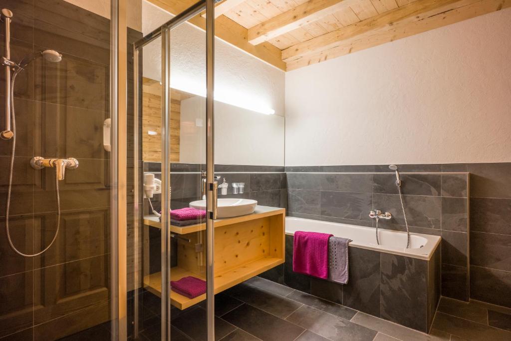 Refugium Dolomiten & Chalet - 4