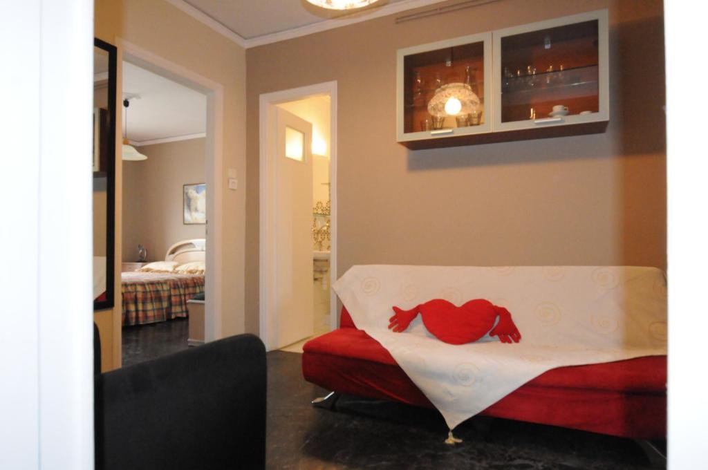 Kinetta Apartments - Housity
