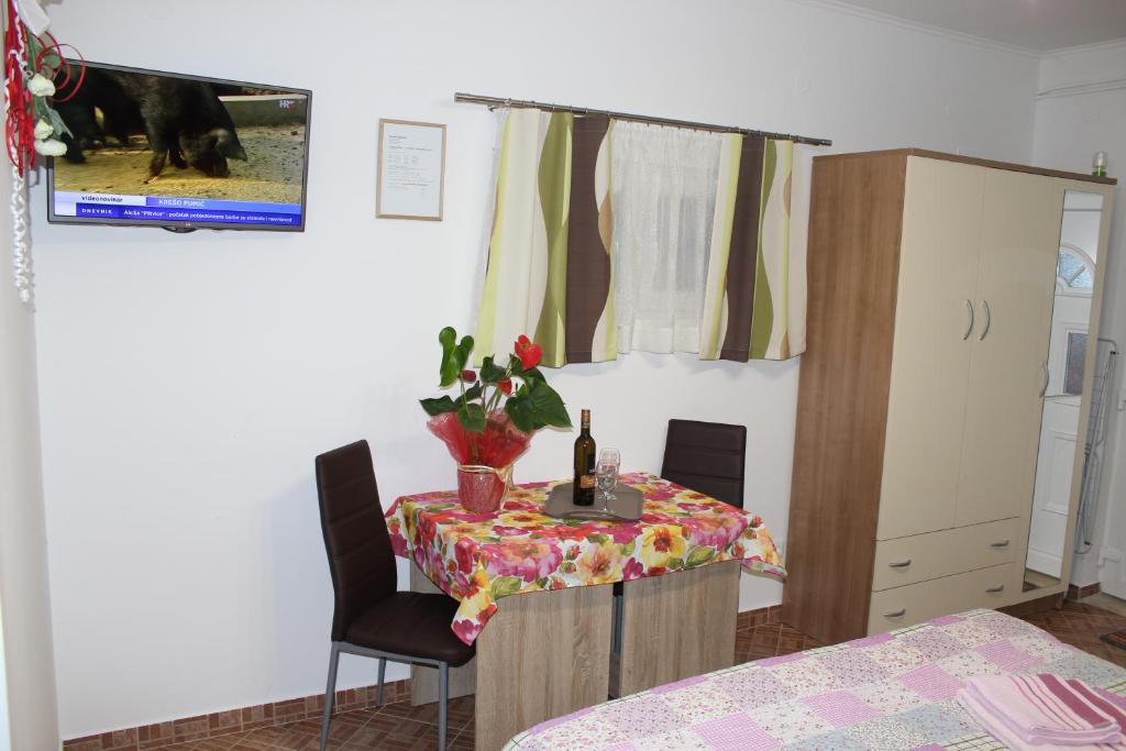 Postel nebo postele na pokoji v ubytování Rooms Katarina