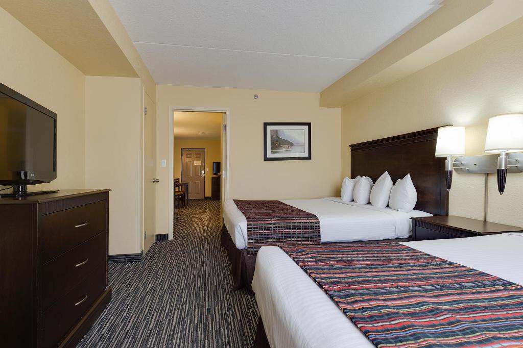 Country Inn & Suites by Radisson, Niagara Falls, ON - Resim 37