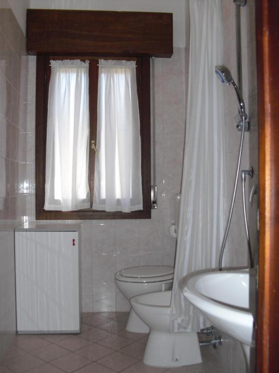 A bathroom at Casa Armanda