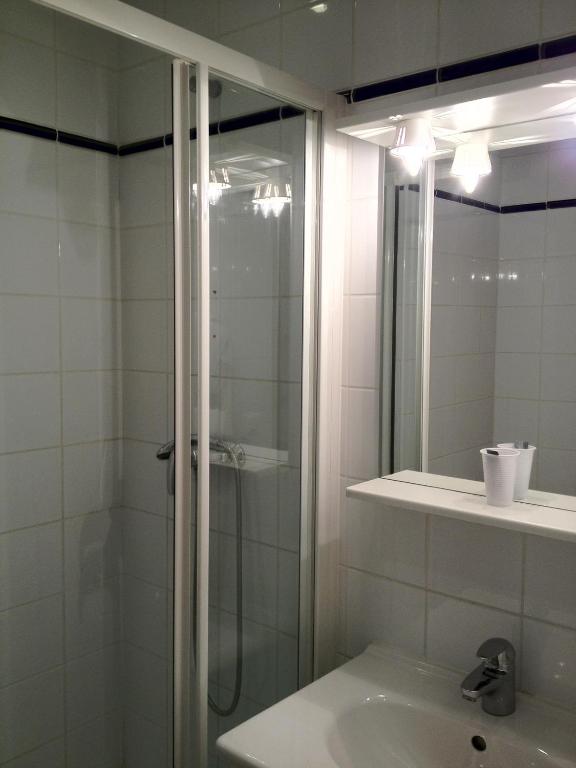 Lyo Hôtel - Centre Lyon Perrache - Resim 29