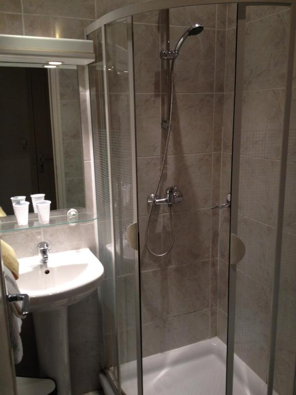 Lyo Hôtel - Centre Lyon Perrache - Resim 30