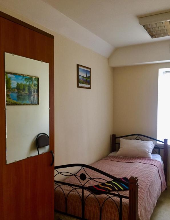 Rúm í herbergi á Westend hostel Kyiv