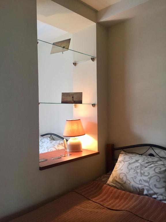 Rúm í herbergi á Westend hostel Kyiv