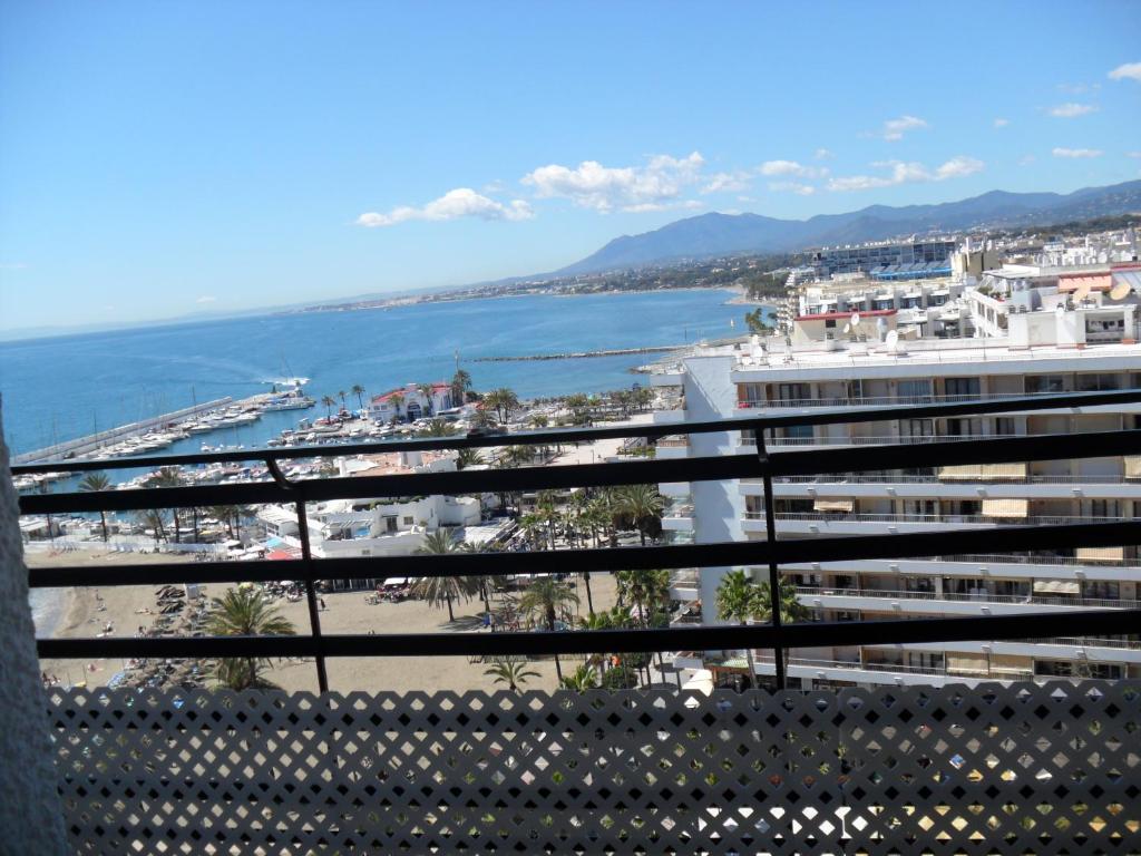 Apartamento Mediterraneo 11-4, Marbella – Updated 2022 Prices
