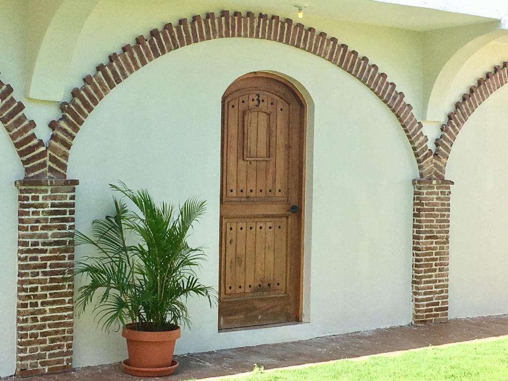 Hotel Yamilí - Apartment With Garden View