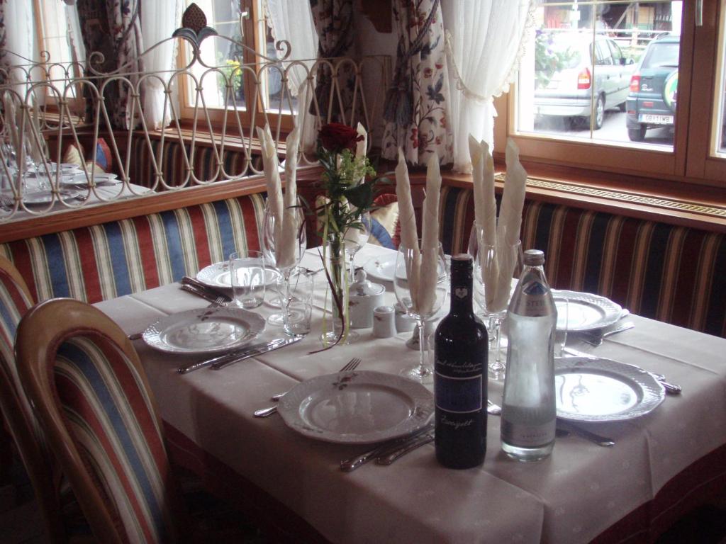 Nápoje v ubytování Hotel Neuwirt