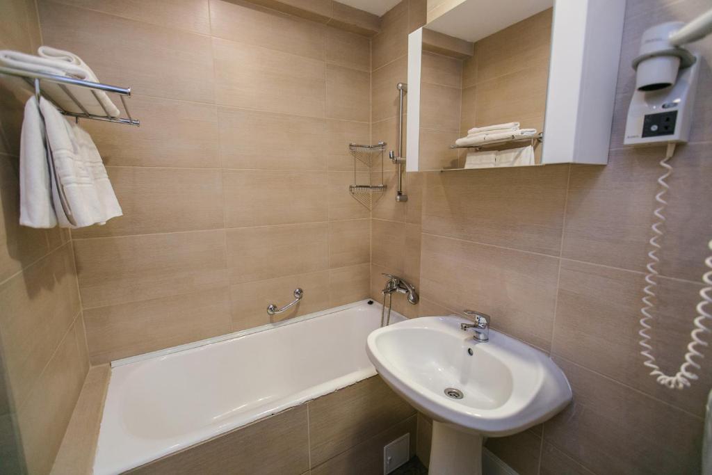 Koupelna v ubytování Hotel Nufarul