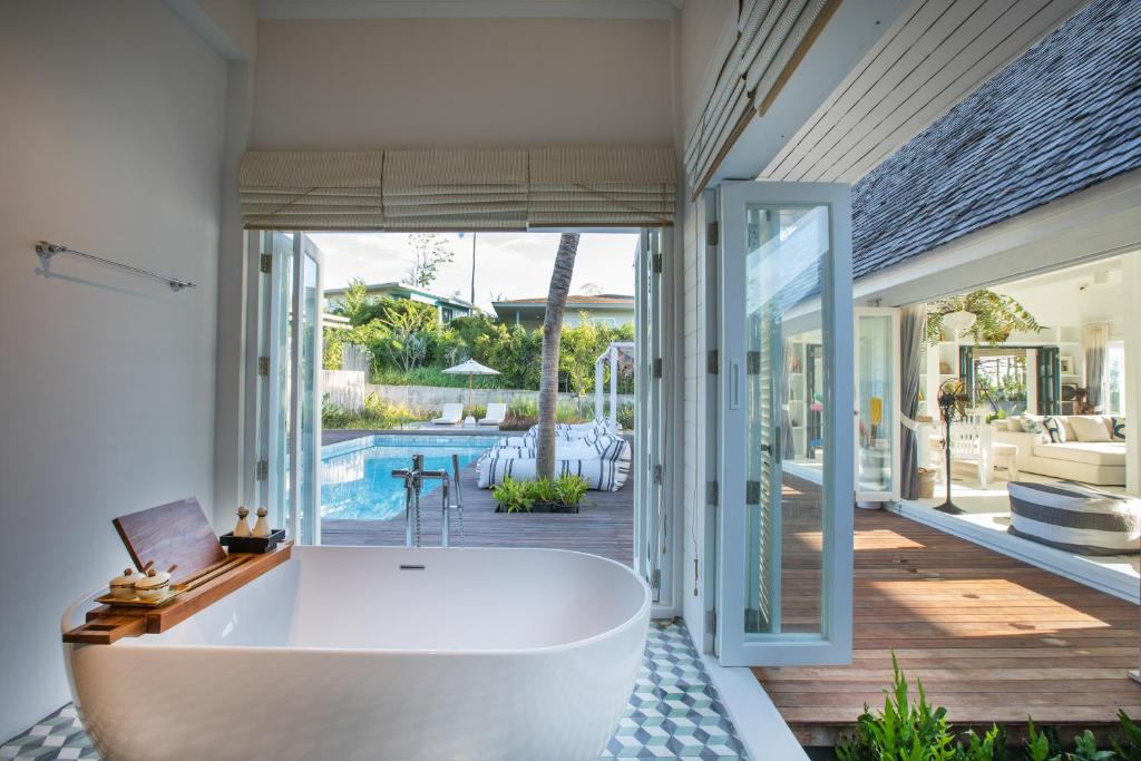Bazén v ubytování Cape Kudu Hotel, Koh Yao Noi nebo v jeho okolí