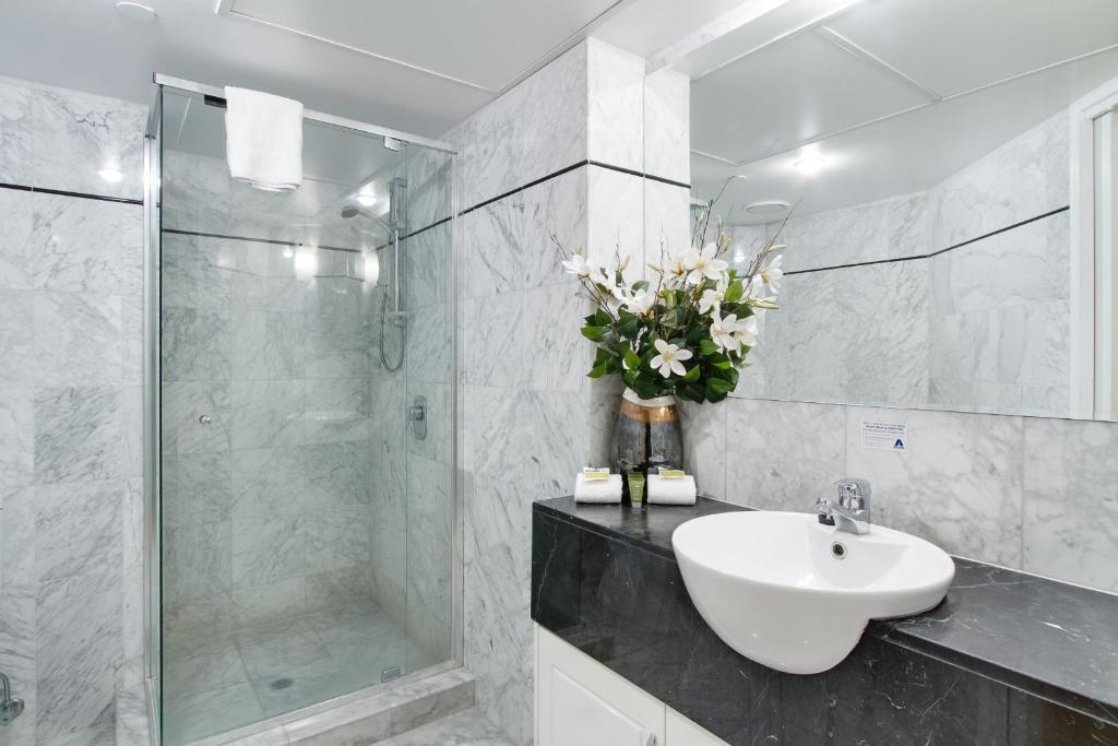 MacArthur Chambers - Resim 44