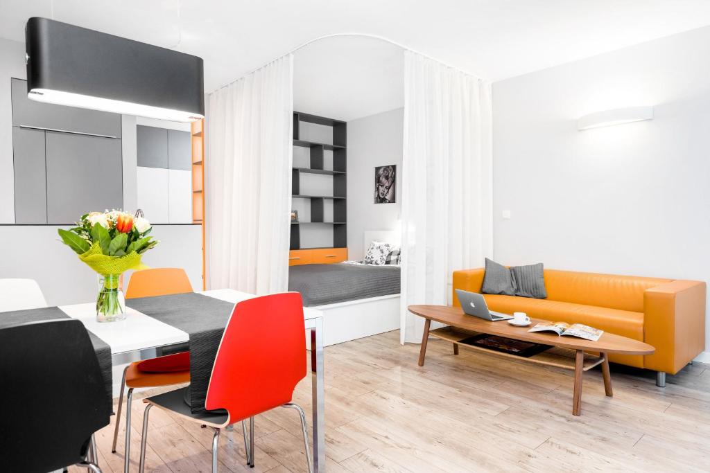 Posezení v ubytování WrocApartments StarCenter - Parking Free