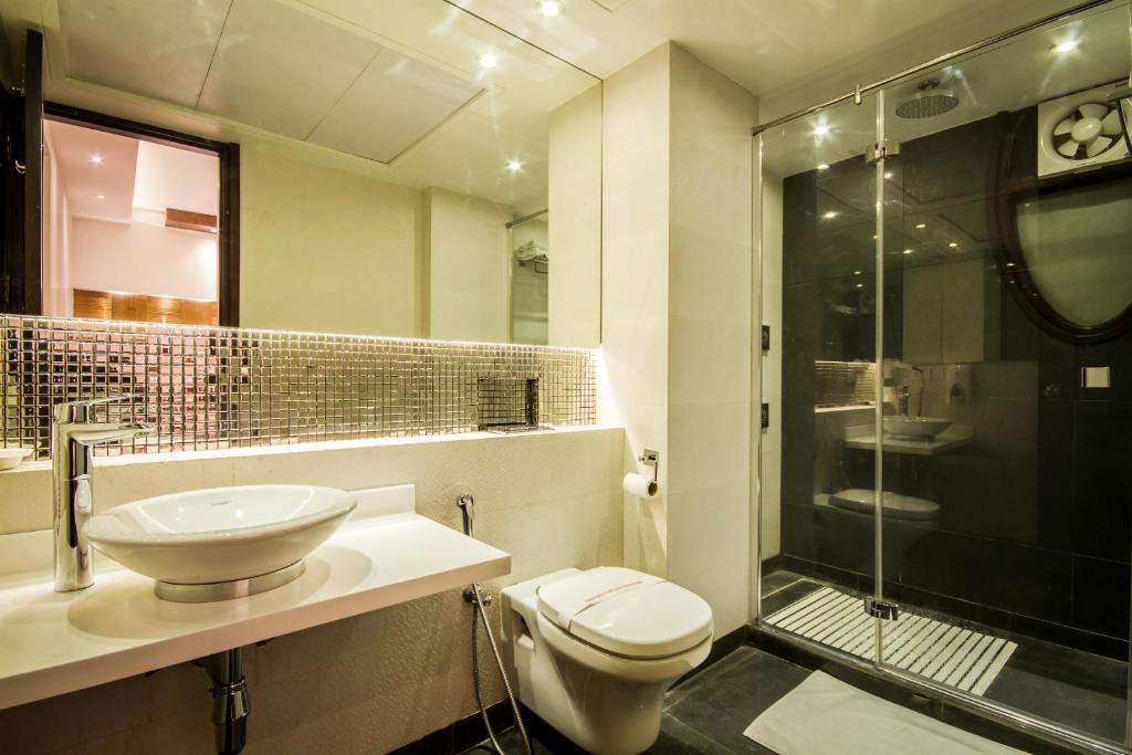 Koupelna v ubytování Hotel Grand Godwin Near New Delhi Railway Station