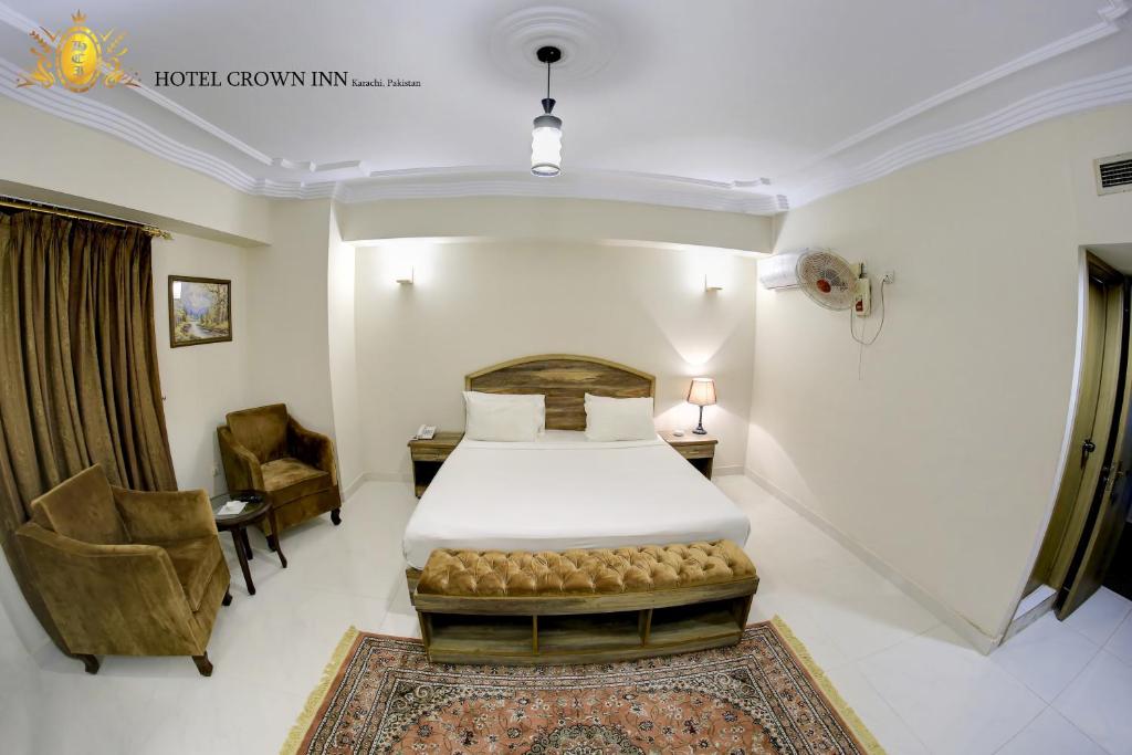 Hotel Crown Inn - 