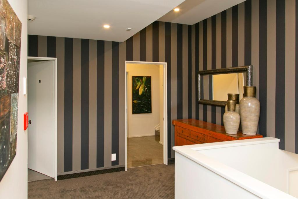 The Cove- On The Lake - Resim 28