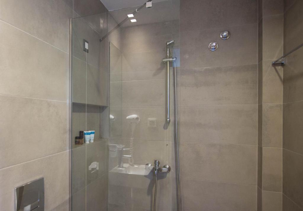 Leto Nuevo Hotel - 5