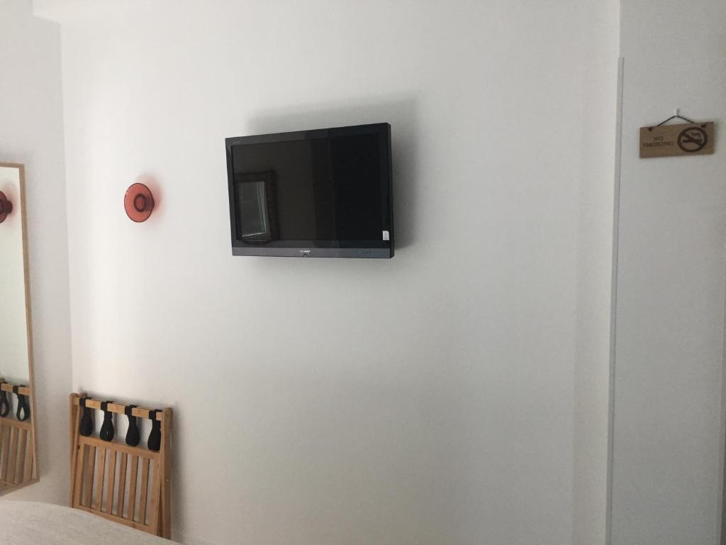 Telewizja i/lub zestaw kina domowego w obiekcie B&B Mareè Seafront Molfetta