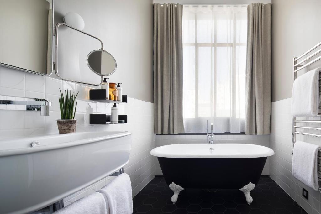 Hôtel Les Deux Girafes - 19