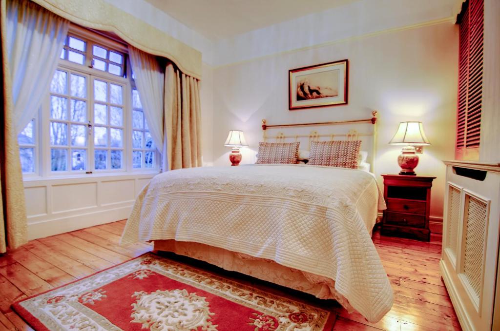 Postel nebo postele na pokoji v ubytování St Judes B&B