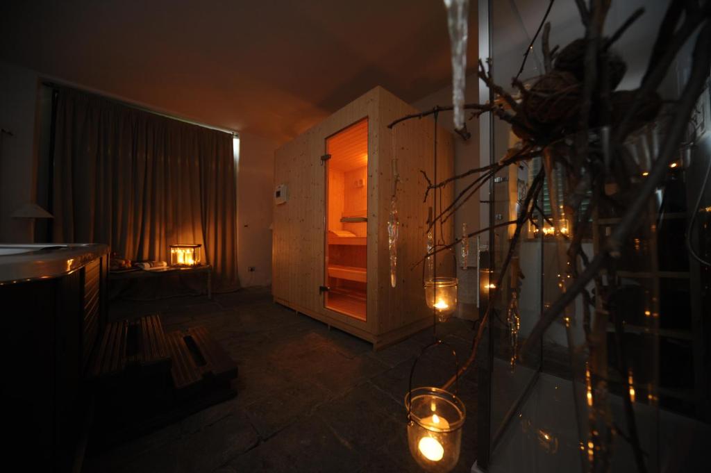Uma cama ou camas num quarto em B&B Le Dimore Mezza Costa