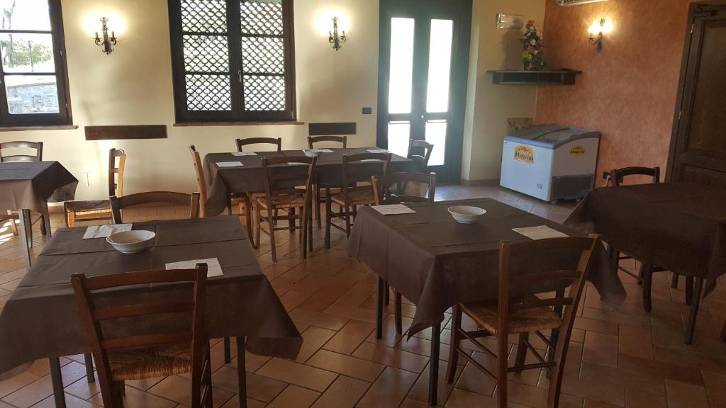 Restauracja lub miejsce do jedzenia w obiekcie L'Antico Casale