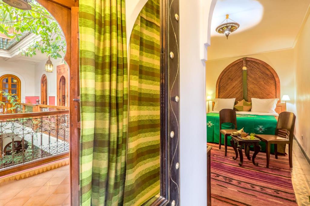 Balkón nebo terasa v ubytování Riad Sable Chaud