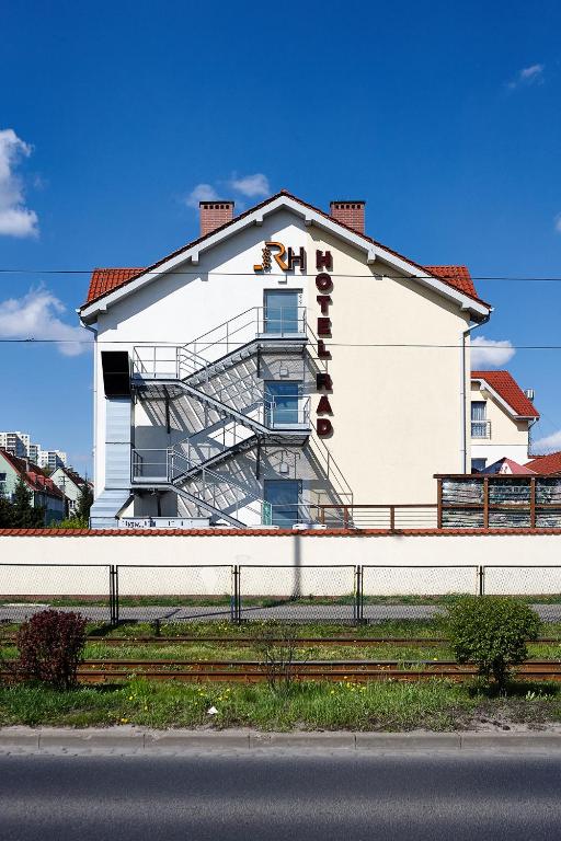 Budova, v ktorej sa hotel nachádza