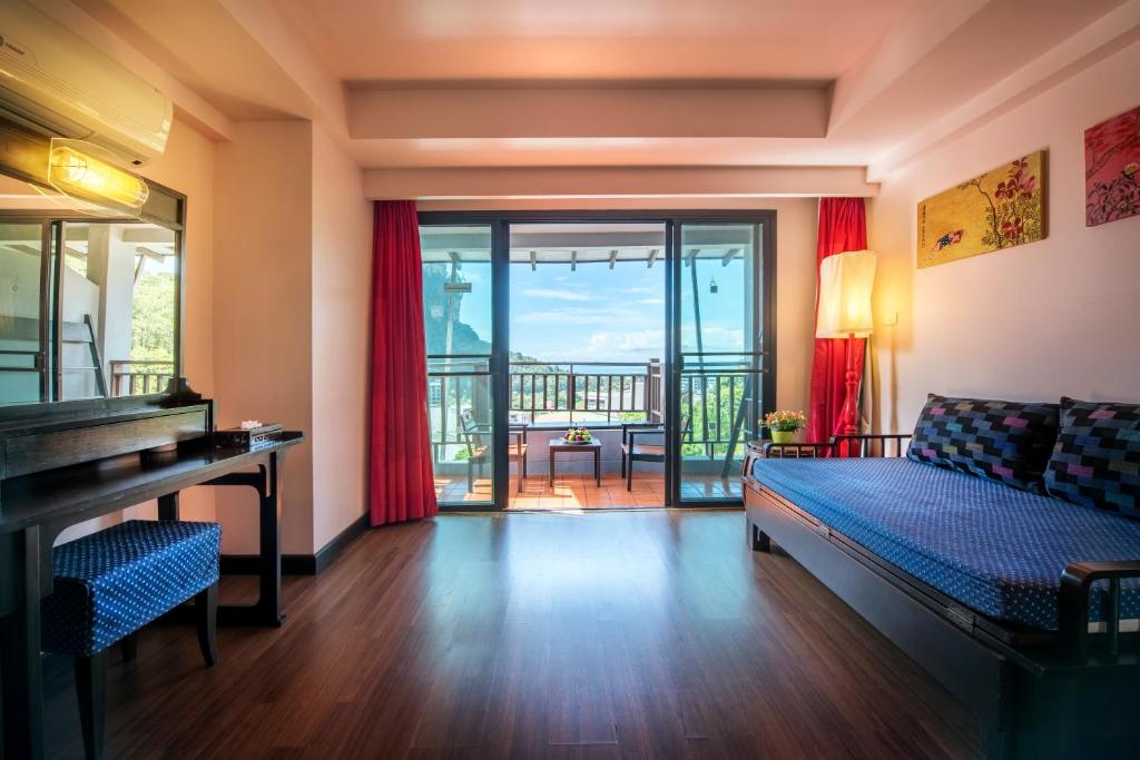 Postel nebo postele na pokoji v ubytování Krabi Chada Resort - SHA Plus