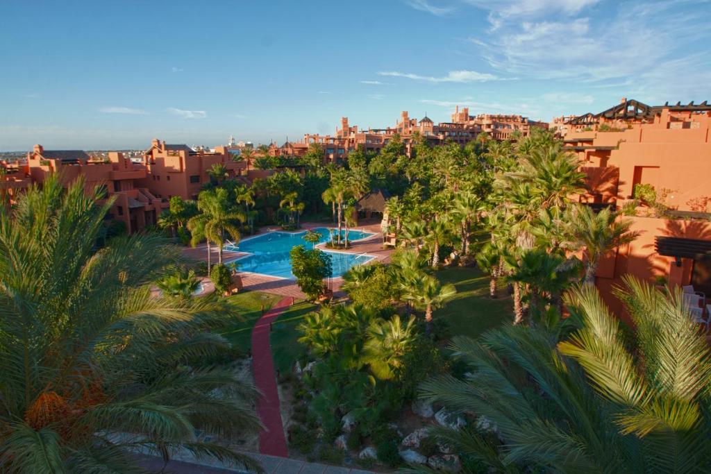 Bazén v ubytovaní Aparthotel Novo Resort alebo v jeho blízkosti