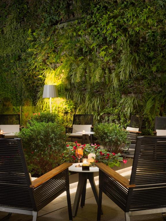 H10 Urquinaona Plaza - Resim 37