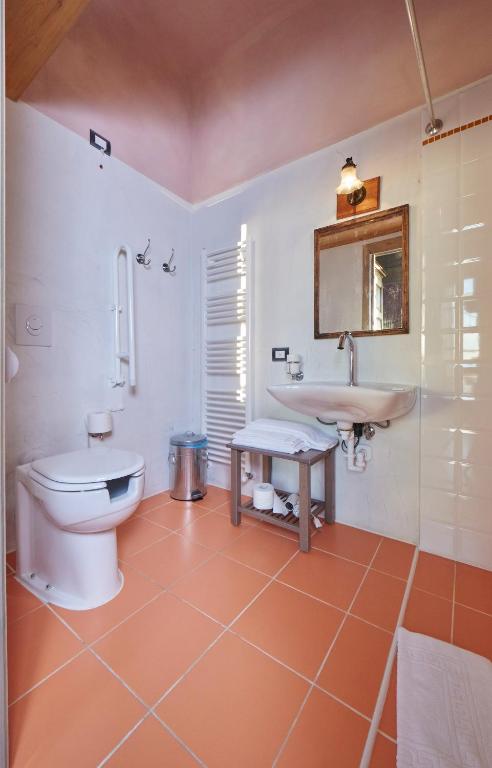 Koupelna v ubytování Bellavista Boutique Hotel