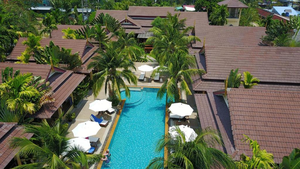 Bazén v ubytování Le Piman Resort nebo v jeho okolí