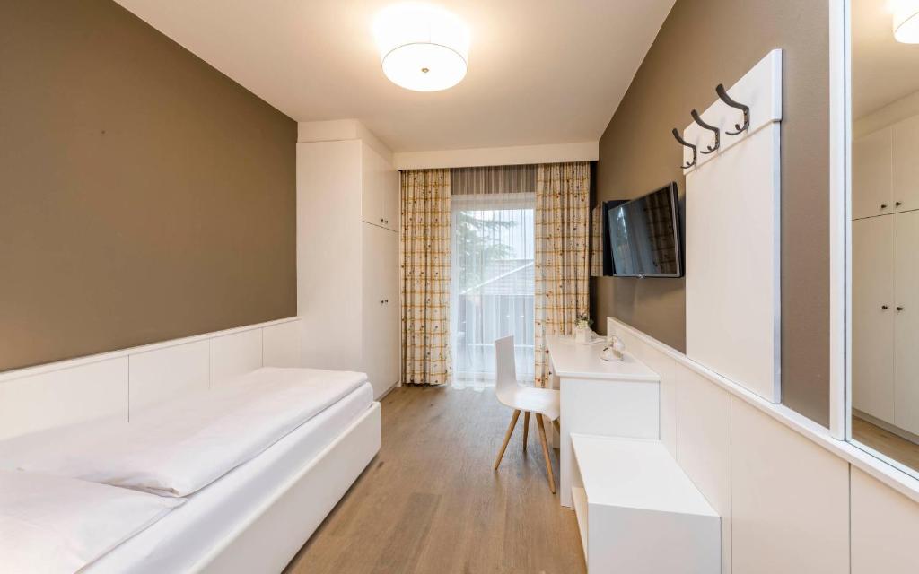 Hotel Lener - Superior Single Room