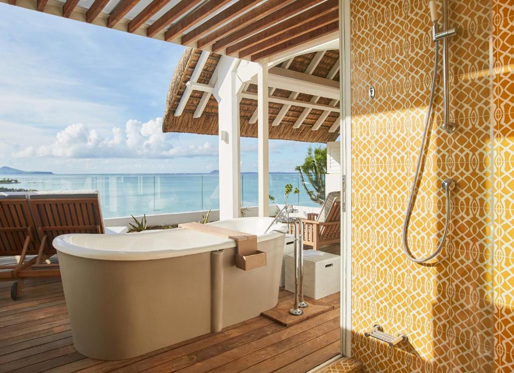 LUX* Grand Gaube Resort & Villas - Ocean Junior Suite