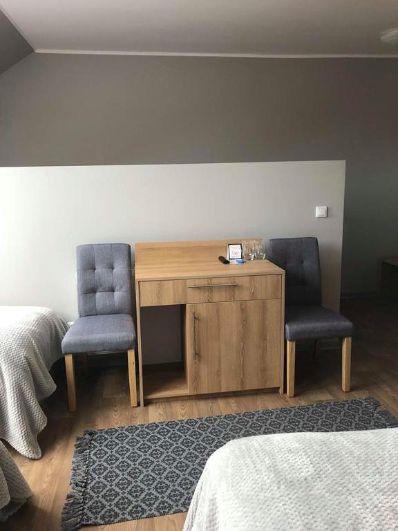 ZAKĄTEK - Economy Vierfach Raum