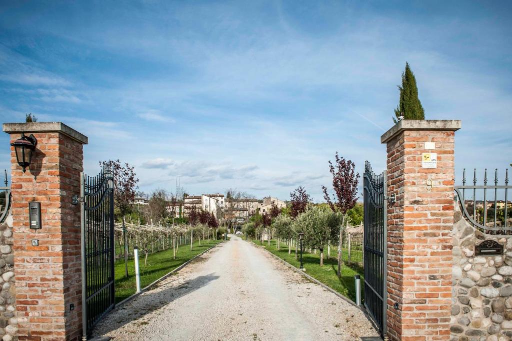Fotografie z fotogalerie ubytování Agriturismo Borgo di Calmasino v destinaci Bardolino