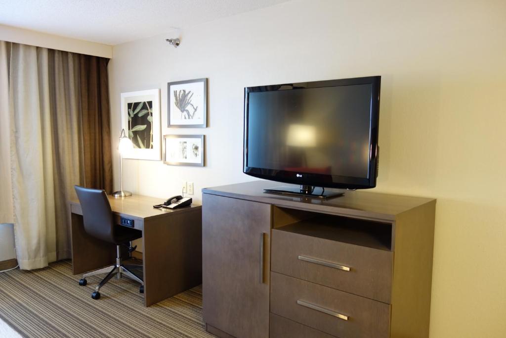 Country Inn & Suites by Radisson, Mason City, IA - Suite Estudio Con Cama King